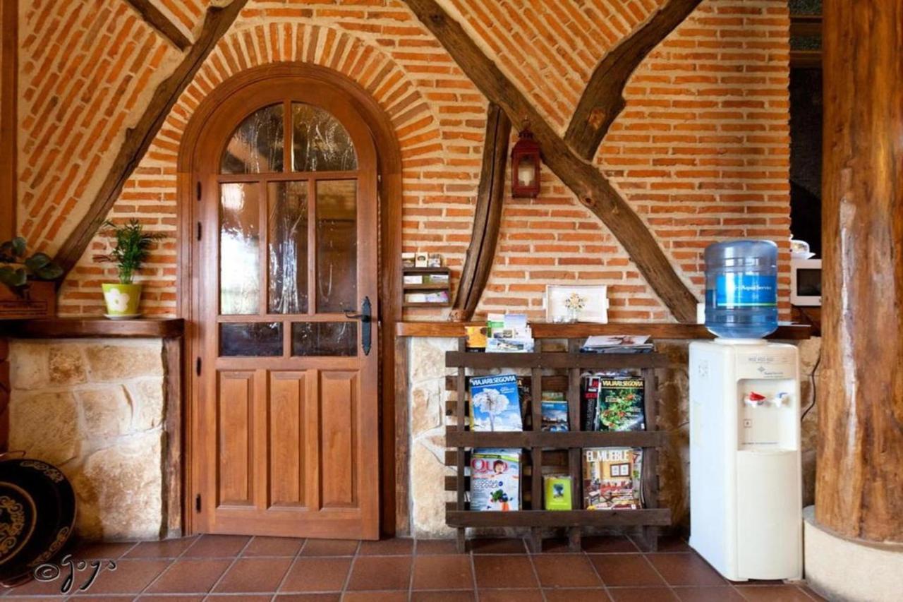 Pensjonat El Camino Real Villovela de Pirón Zewnętrze zdjęcie